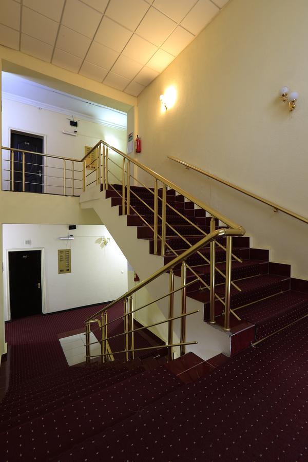 Hostel Raddus-Jss Tasken Kültér fotó