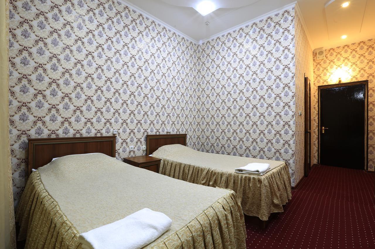 Hostel Raddus-Jss Tasken Kültér fotó