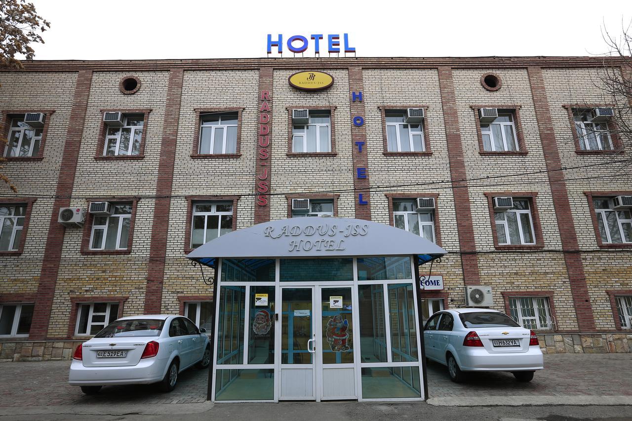 Hostel Raddus-Jss Tasken Kültér fotó