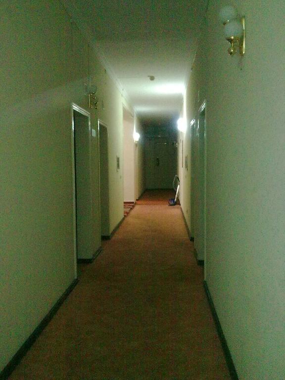 Hostel Raddus-Jss Tasken Kültér fotó